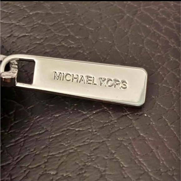 Michael Kors wallet - Picture 4 of 4